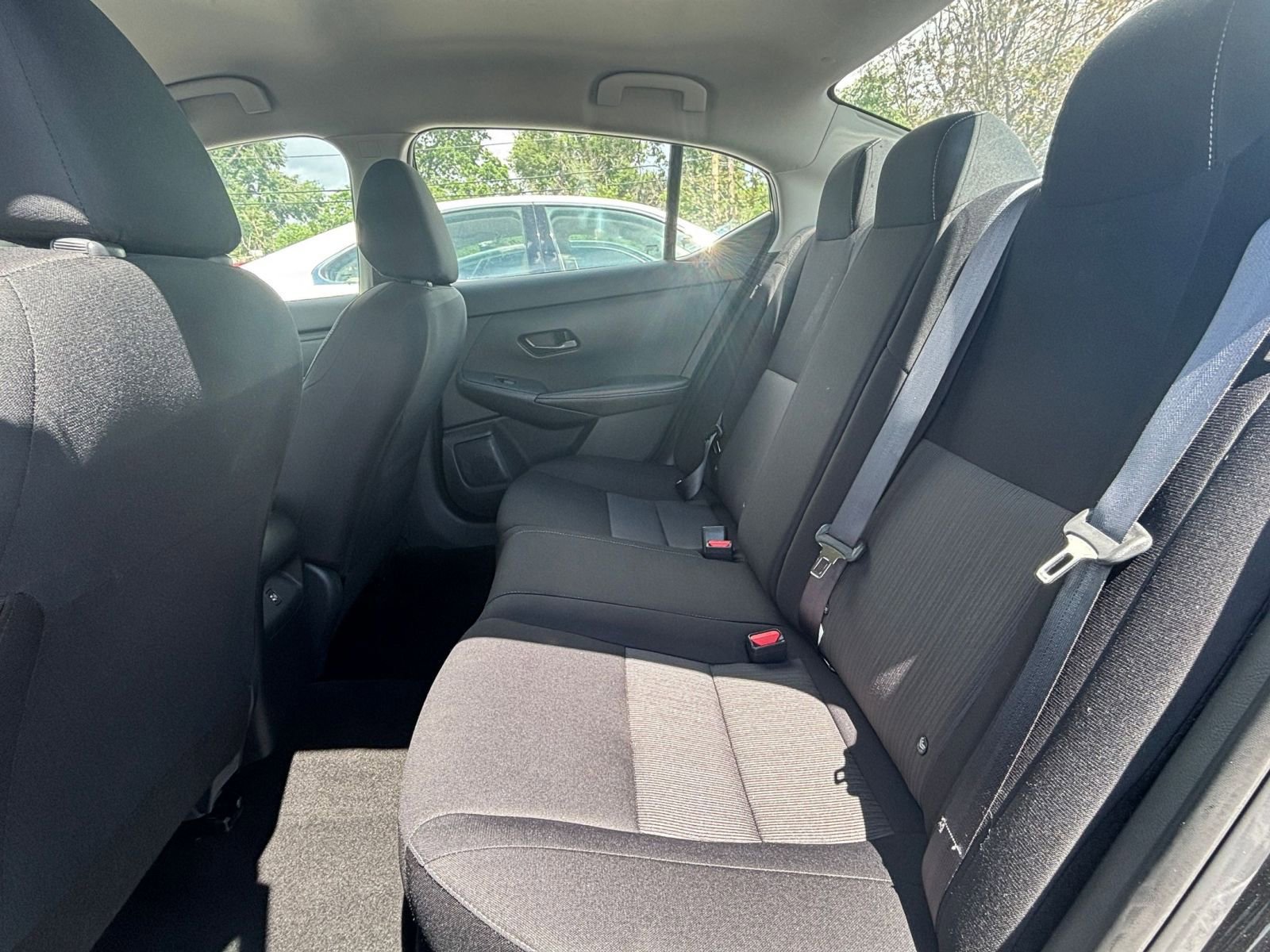 Used 2025 Nissan Sentra SV FWD image 22