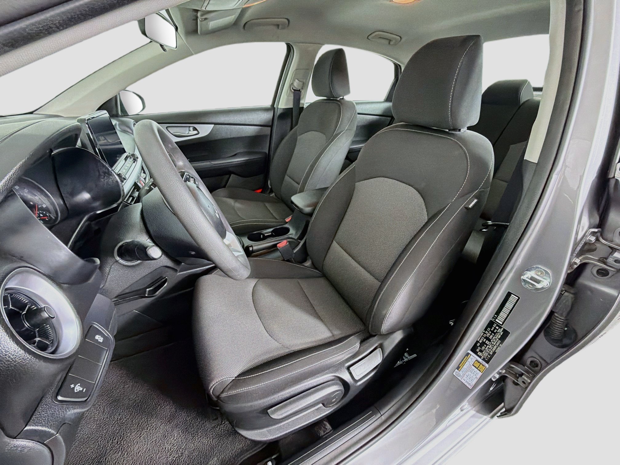 Used 2023 Kia Forte LXS FWD image 13