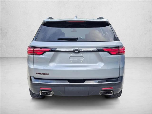 Used 2023 Chevrolet Traverse Premier w/ Redline Edition FWD image 4