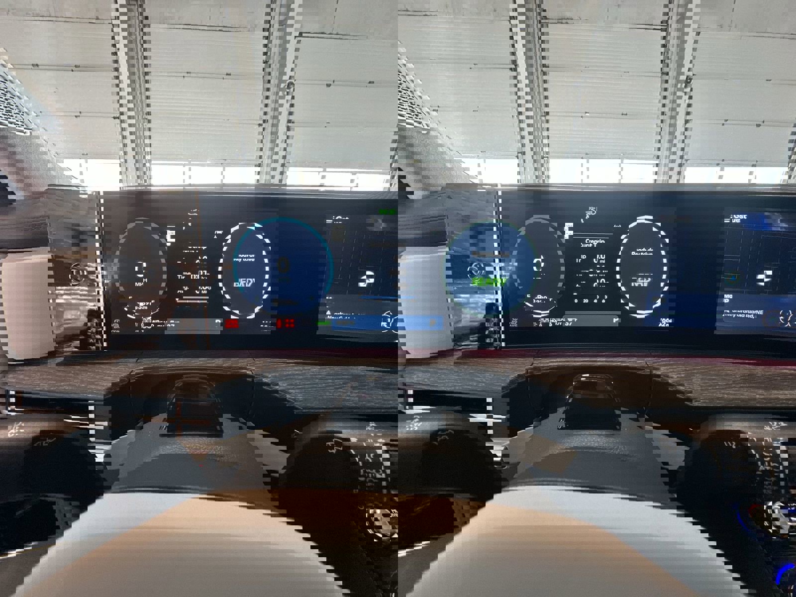 Used 2025 Hyundai Santa Fe Calligraphy image 12