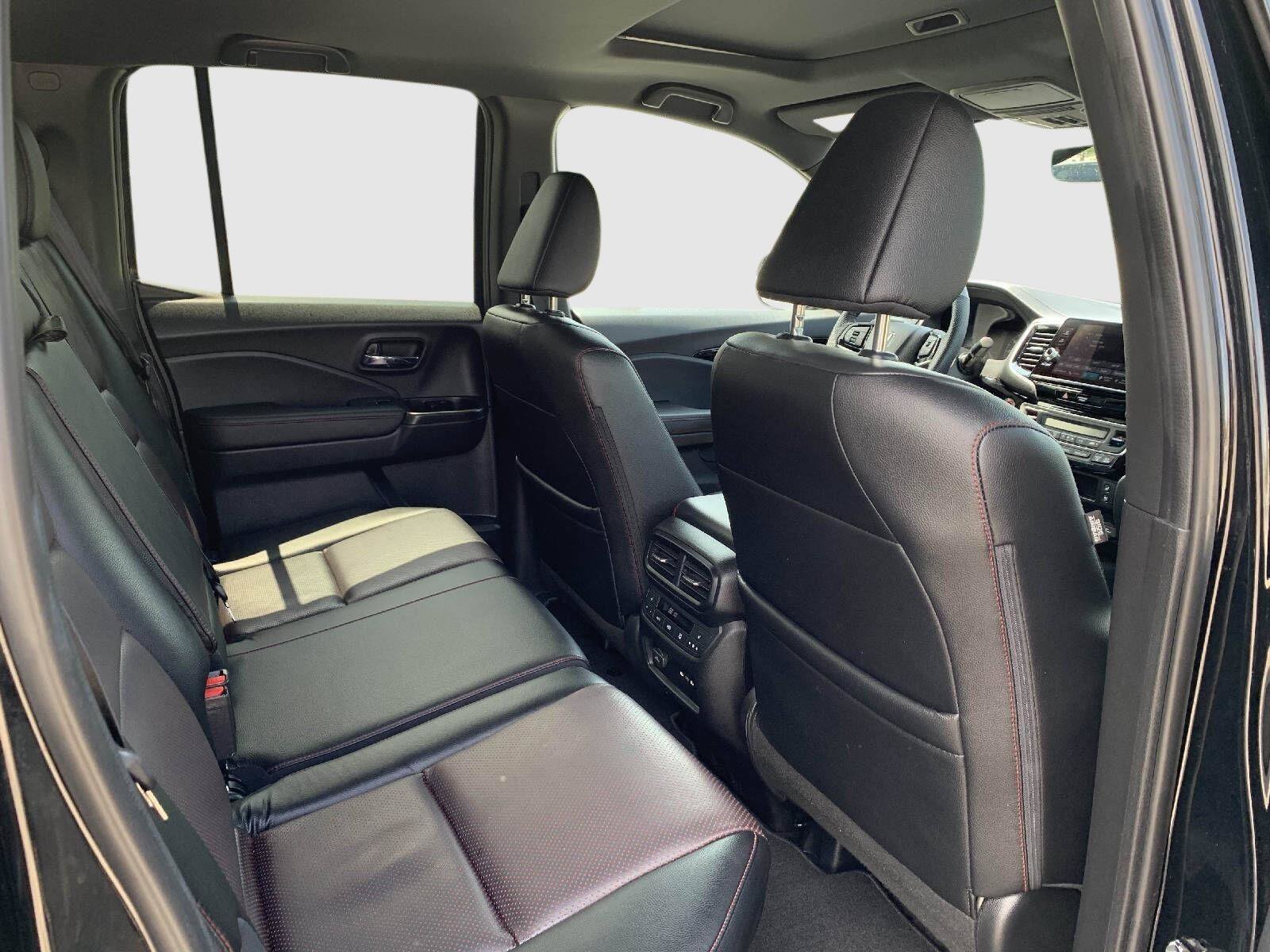 Certified 2024 Honda Ridgeline Black Edition image 41
