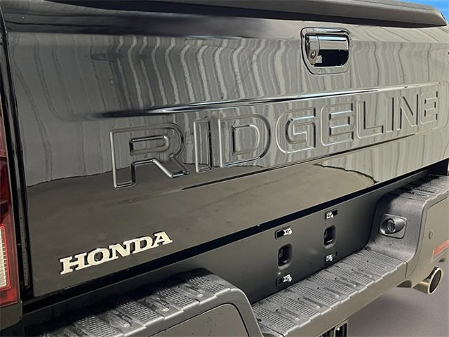 New 2026 Honda Ridgeline Black Edition image 6