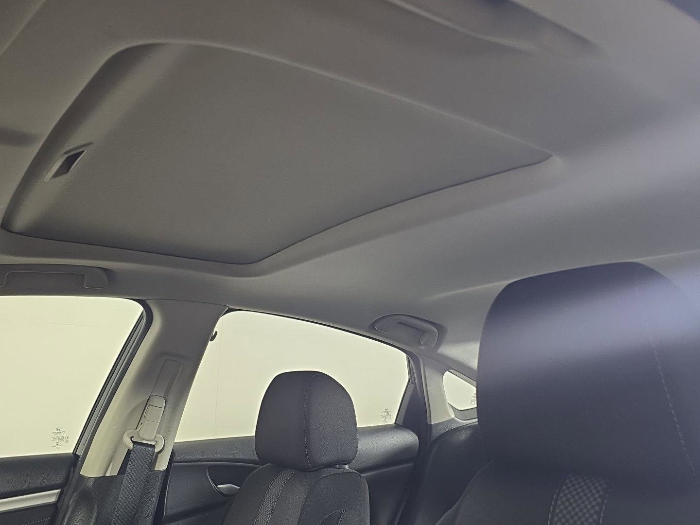 Used 2021 Honda Civic EX image 4
