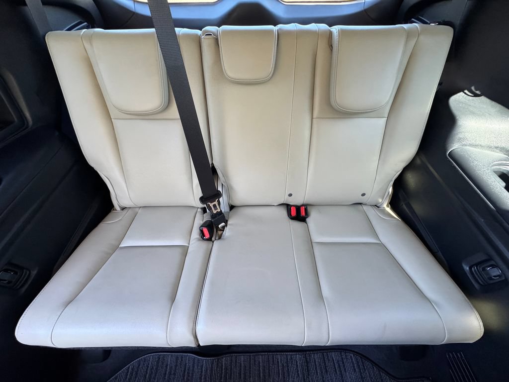Used 2023 Subaru Ascent Limited AWD/4WD image 29