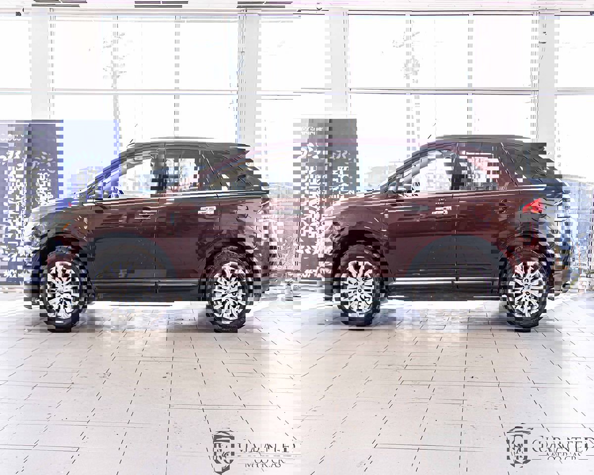 Used 2012 Lincoln MKX FWD image 8