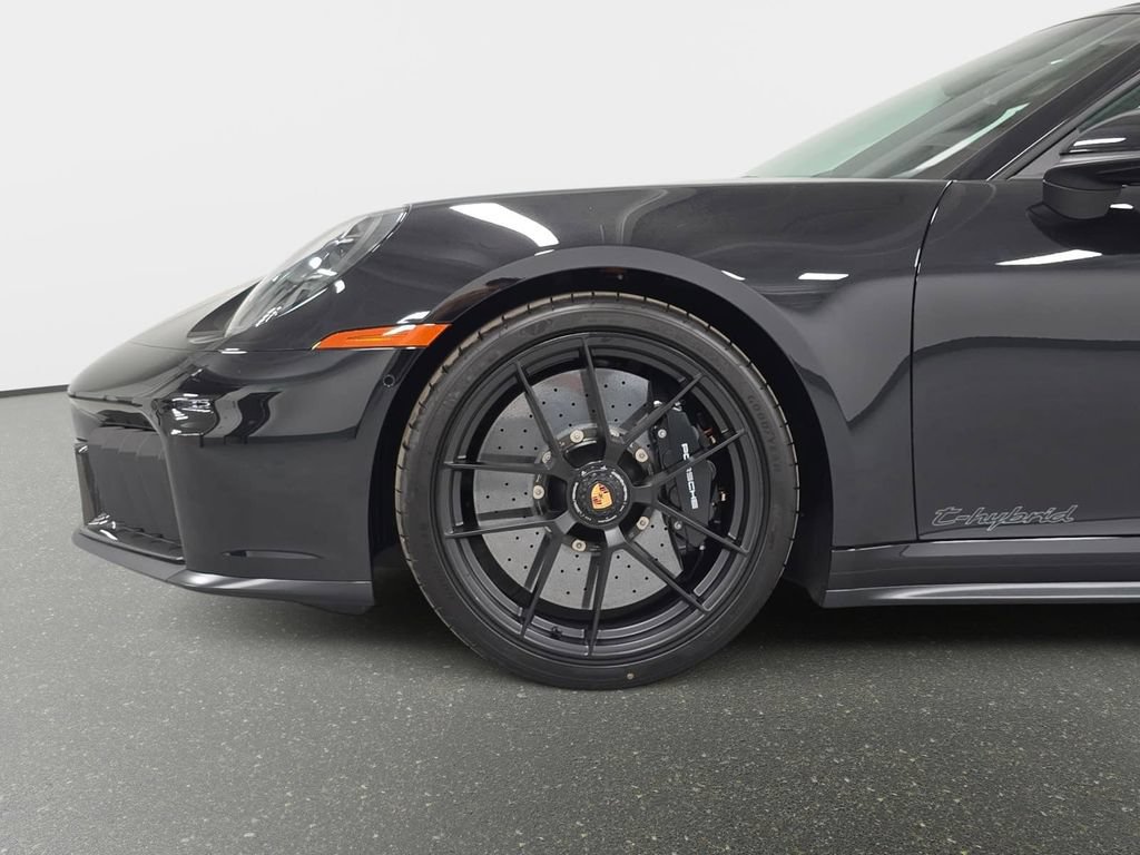 New 2026 Porsche 911 Carrera GTS RWD image 10