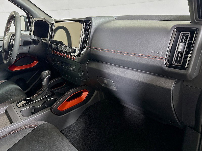 New 2025 Nissan Frontier PRO-4X w/ Interior Protection Package image 26