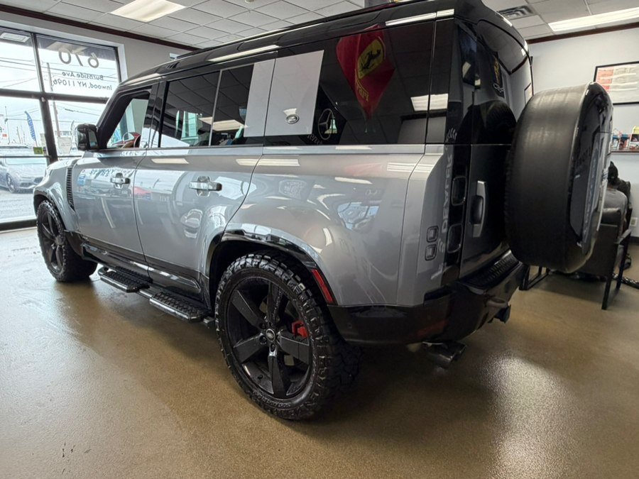 Used 2024 Land Rover Defender 110 X AWD/4WD image 13