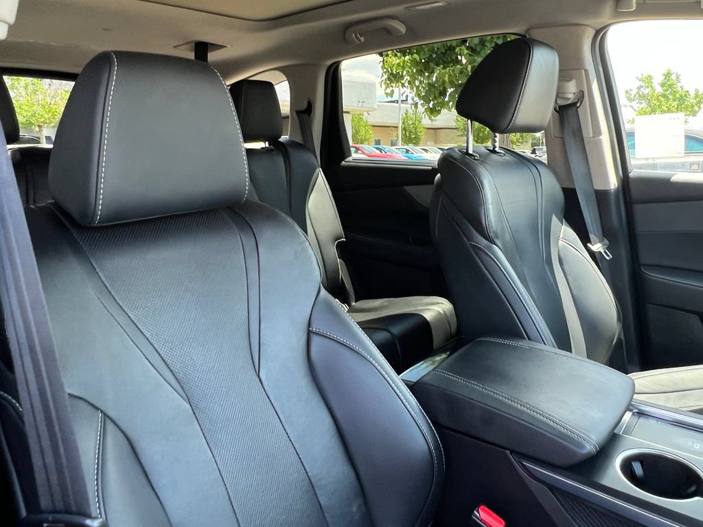 Used 2024 Acura MDX w/ Technology Package AWD/4WD image 16