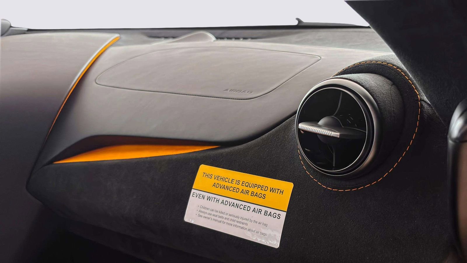 New 2026 McLaren 750S RWD image 33