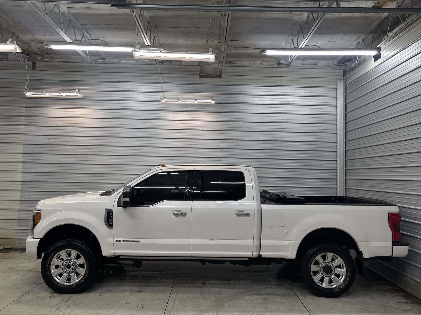 Used 2018 Ford F350 Platinum w/ Platinum Ultimate Package image 8