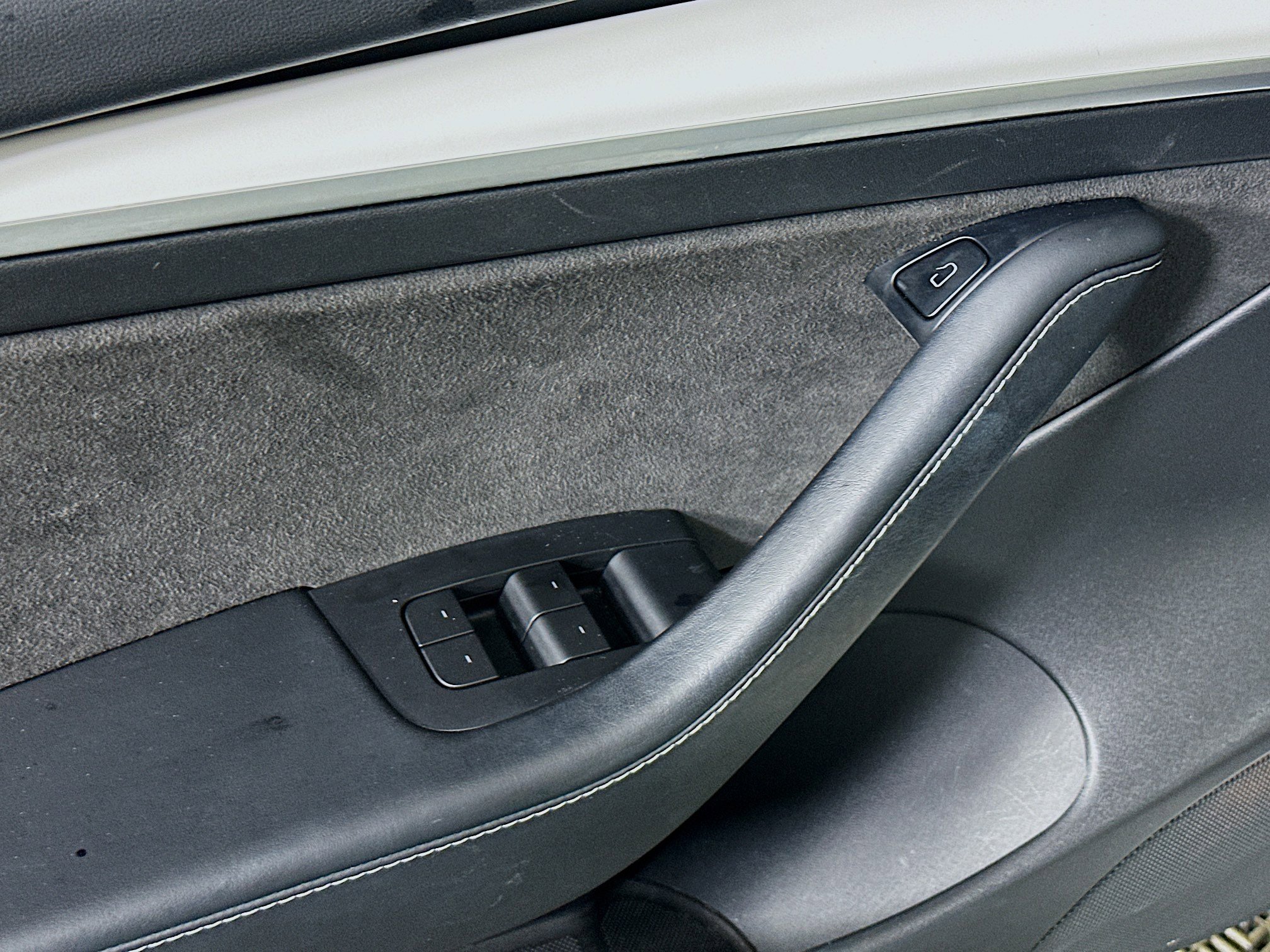 Used 2021 Tesla Model 3 Standard Range Plus image 15