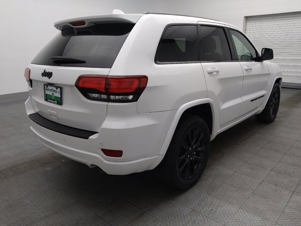 Used 2022 Jeep Grand Cherokee Laredo X image 9