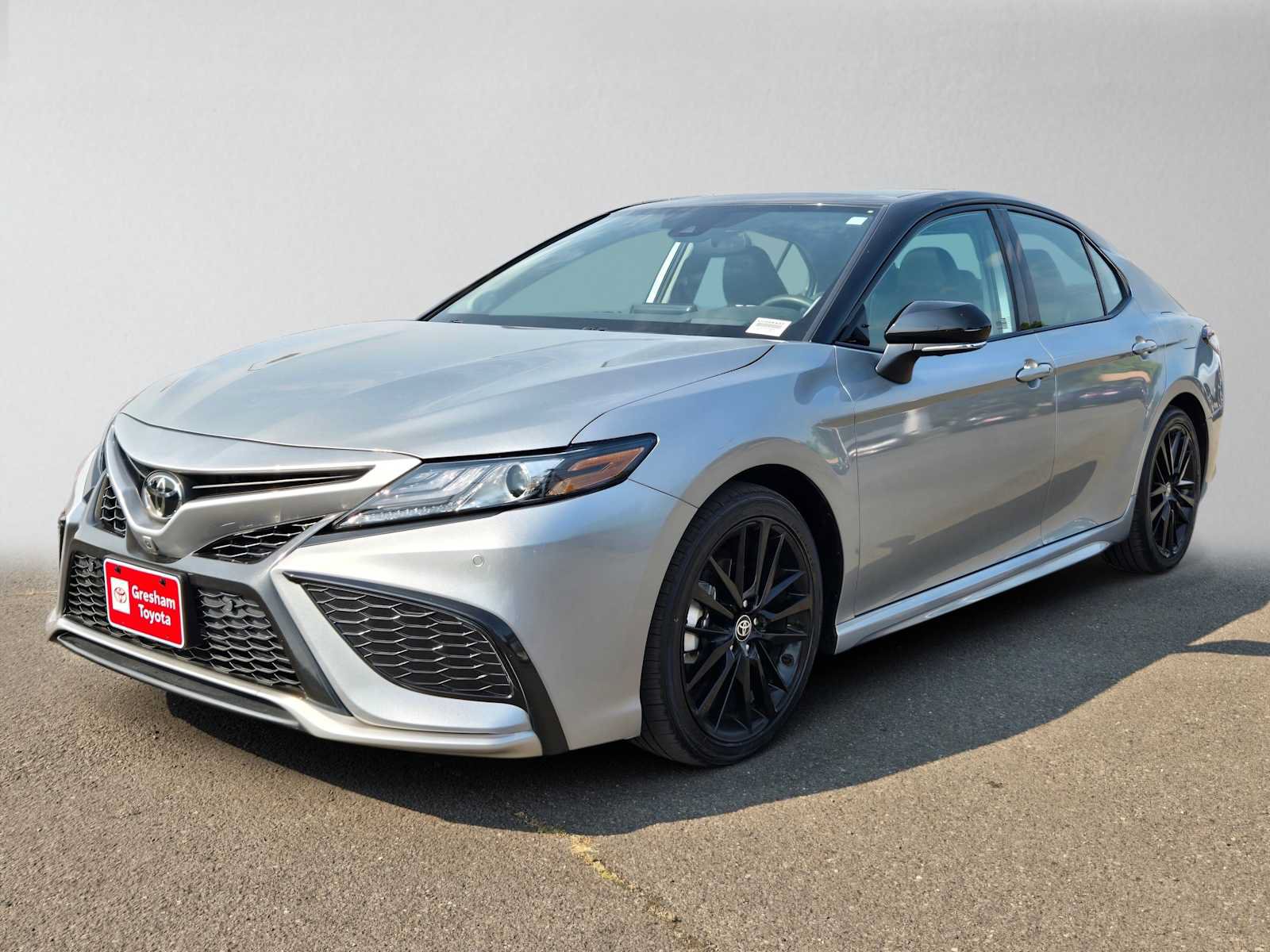 Used 2024 Toyota Camry XSE w/ Navigation Package FWD image 8