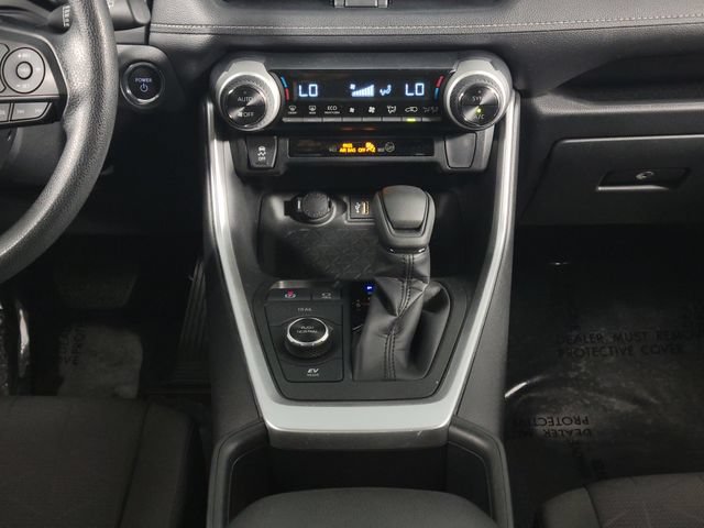 Used 2025 Toyota RAV4 XLE AWD/4WD image 20
