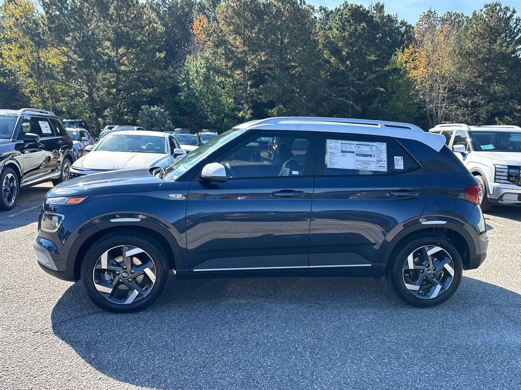 New 2026 Hyundai Venue SEL video 2