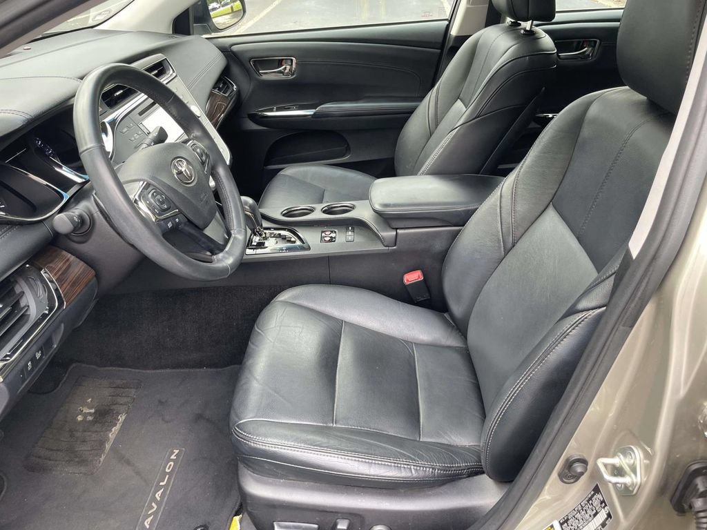 Used 2014 Toyota Avalon XLE Touring FWD image 10