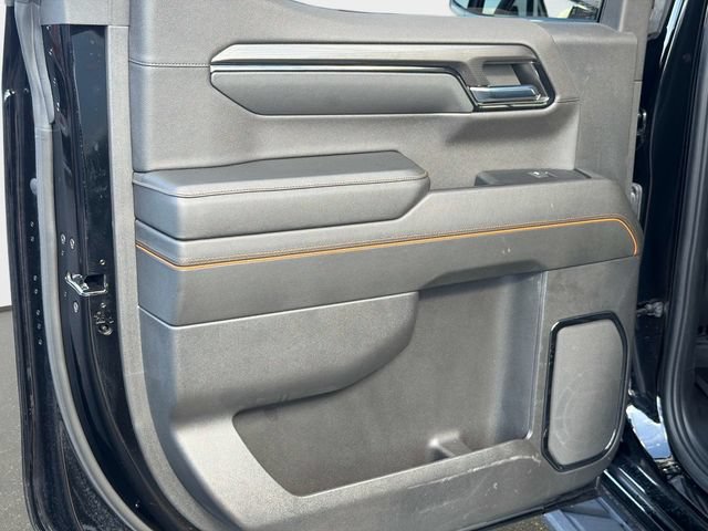 Used 2024 GMC Sierra 1500 AT4 w/ Technology Package AWD/4WD image 11