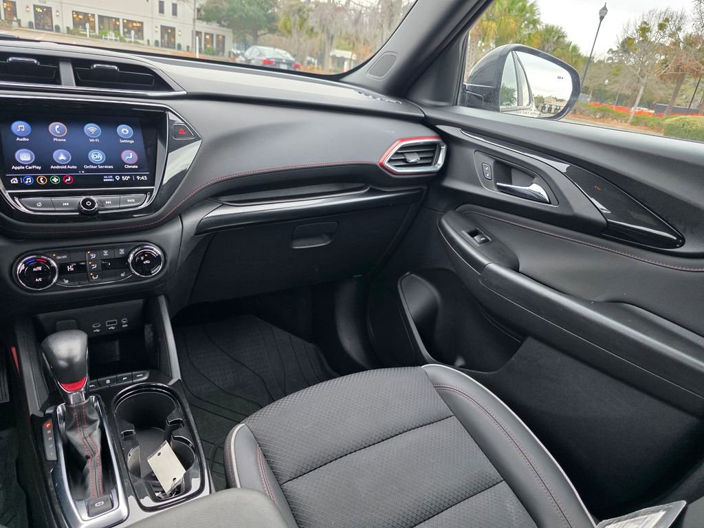 Used 2023 Chevrolet TrailBlazer RS w/ Convenience Package image 26