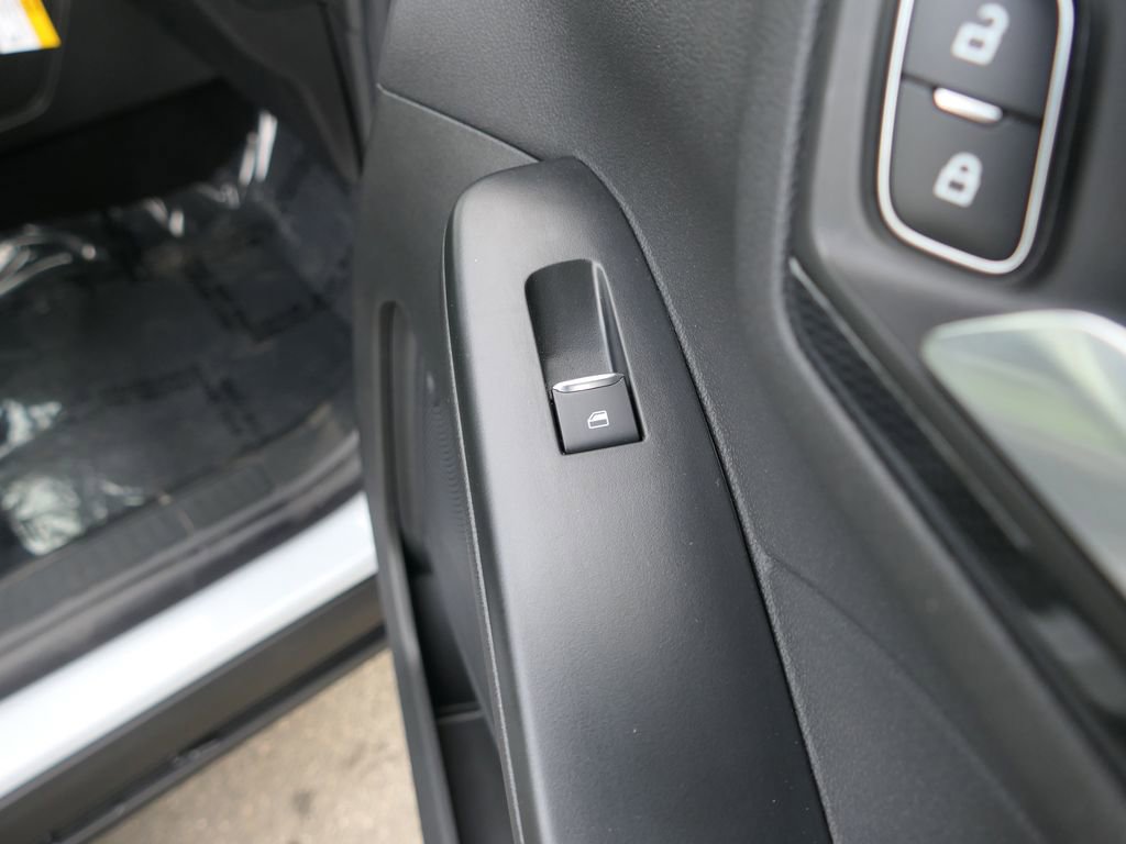 Used 2025 Ford Escape ST-Line w/ Equipment Group 301A image 27