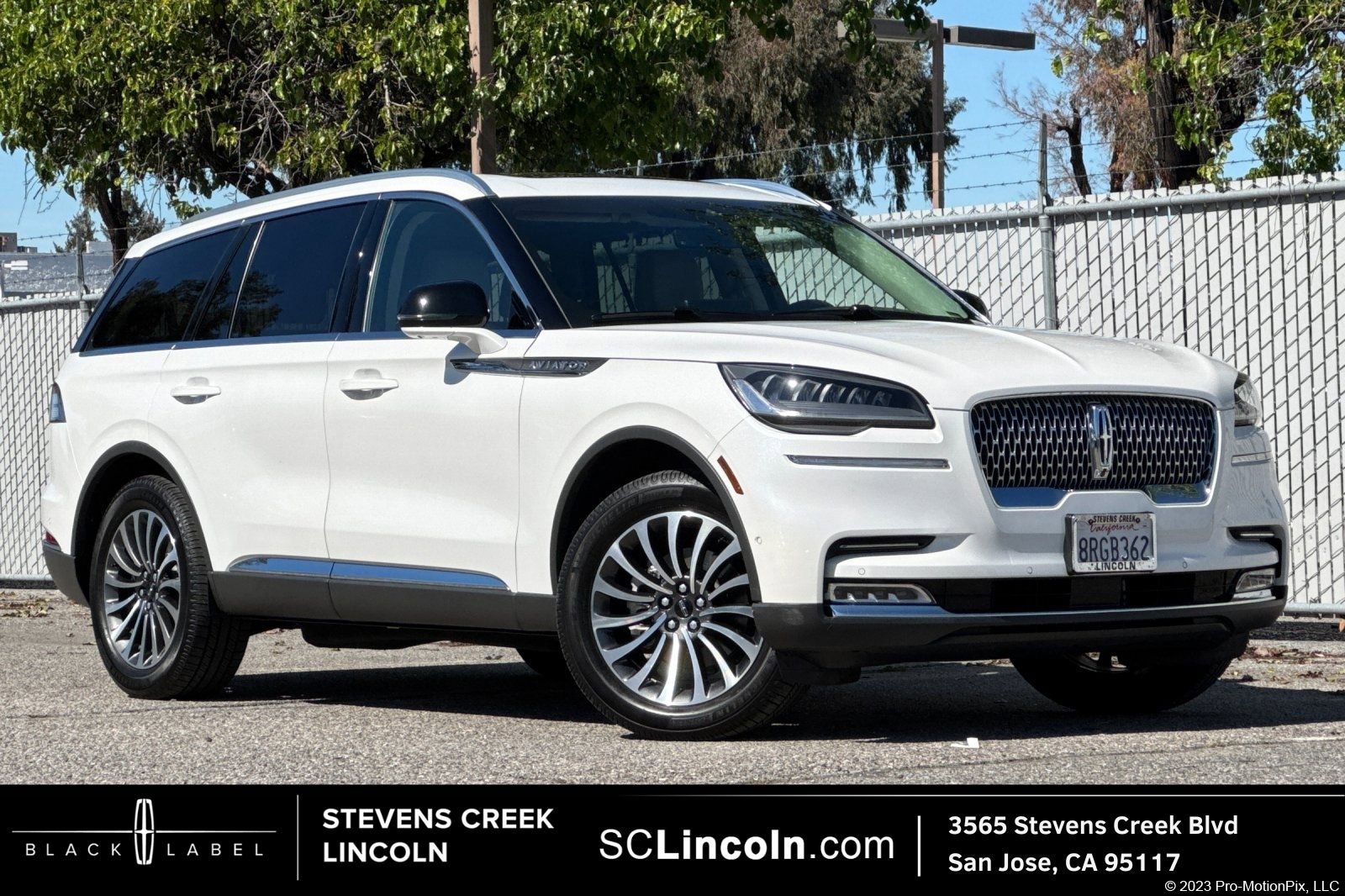 Certified 2020 Lincoln Aviator Reserve w/ Equipment Group 201A image 1