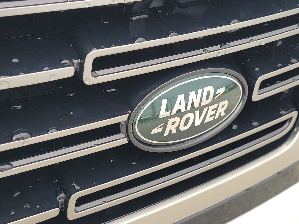 New 2027 Land Rover Range Rover Long Wheelbase SE AWD/4WD image 10