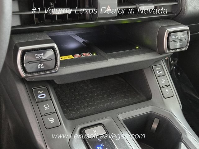 Used 2026 Toyota RAV4 Limited AWD/4WD image 37