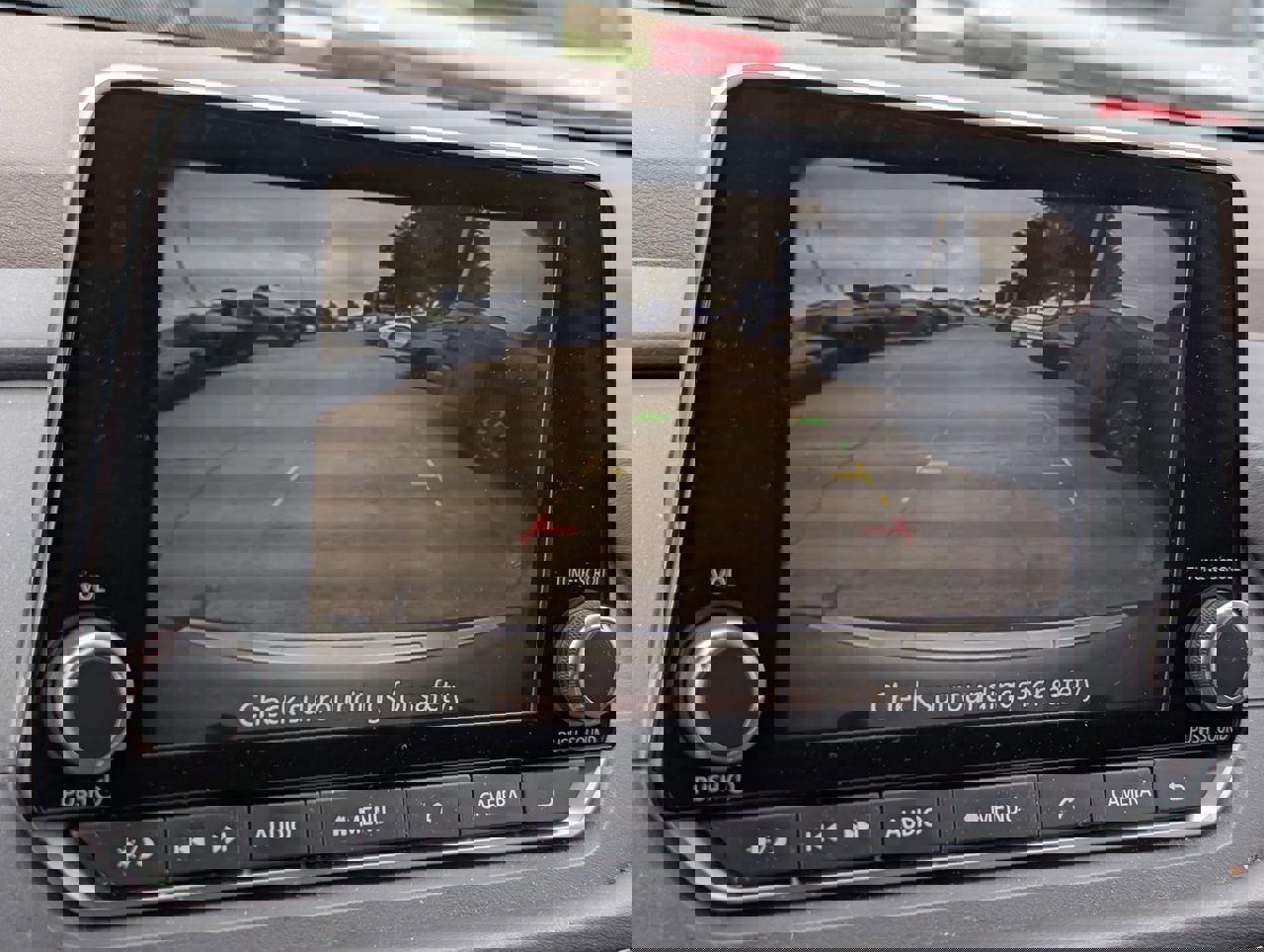 Used 2023 Nissan Rogue SV image 14