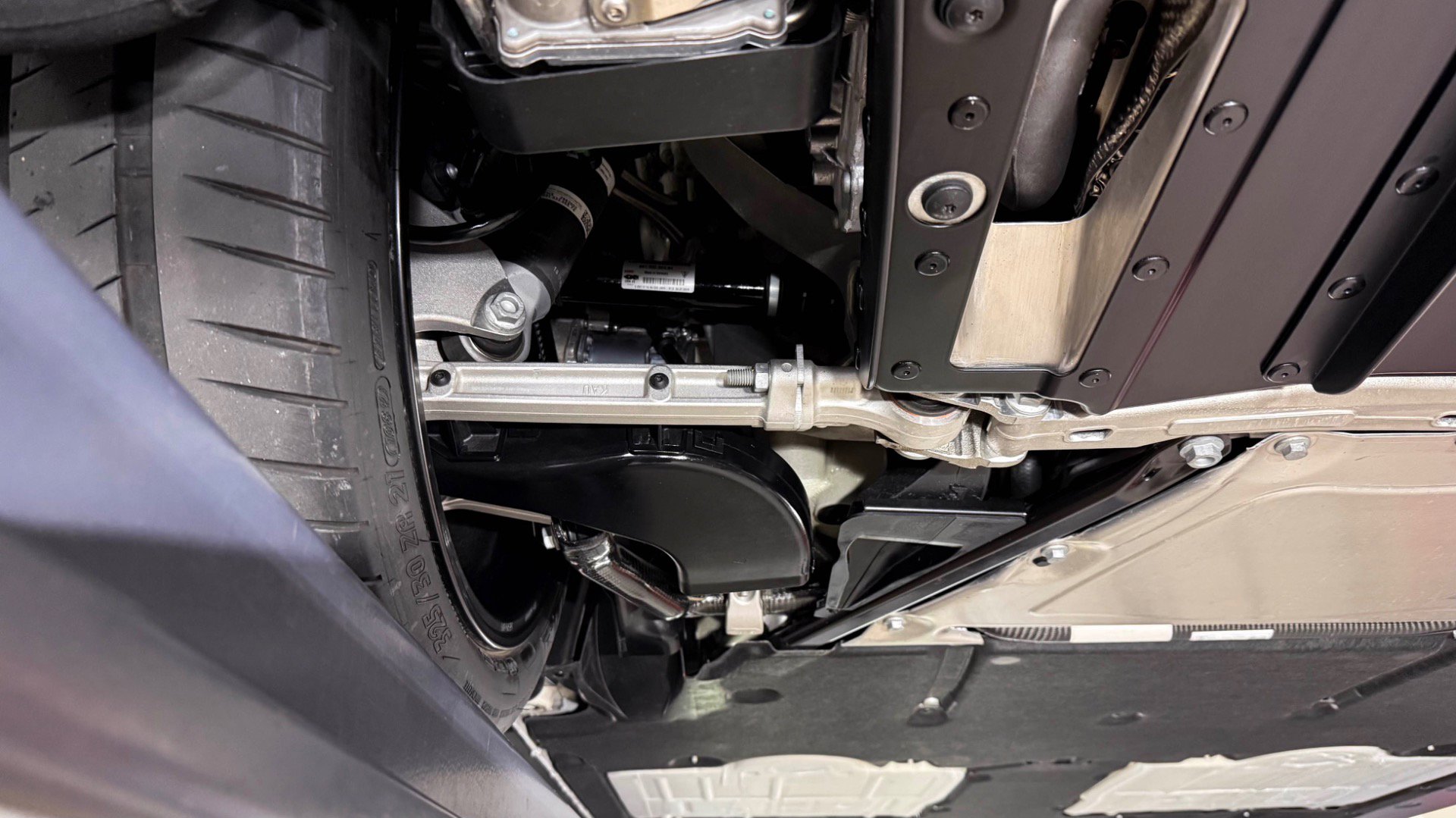 Used 2018 Porsche 911 GT2 RS image 91