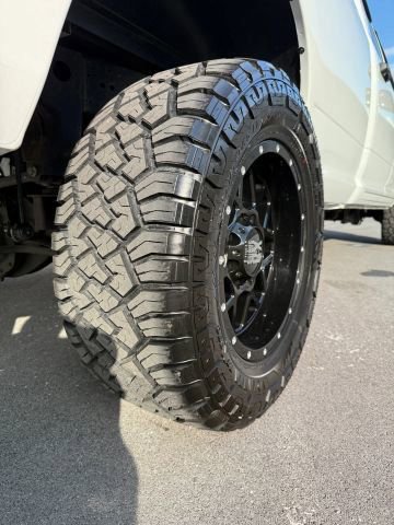 Used 2018 RAM 2500 Tradesman w/ Chrome Appearance Group image 37