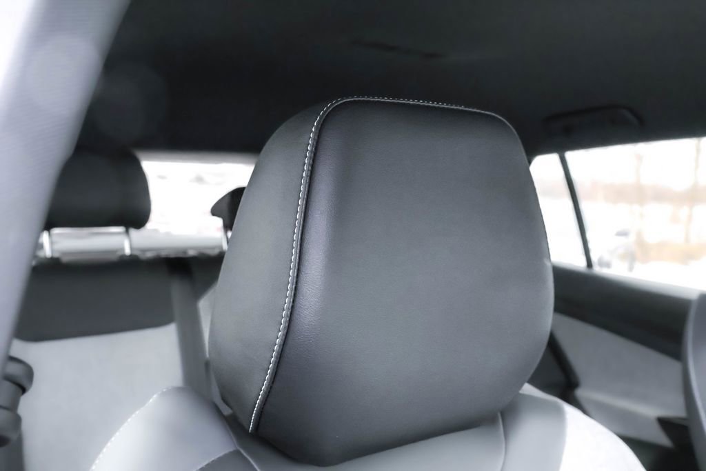 Certified 2023 Volkswagen ID.4 Pro image 34