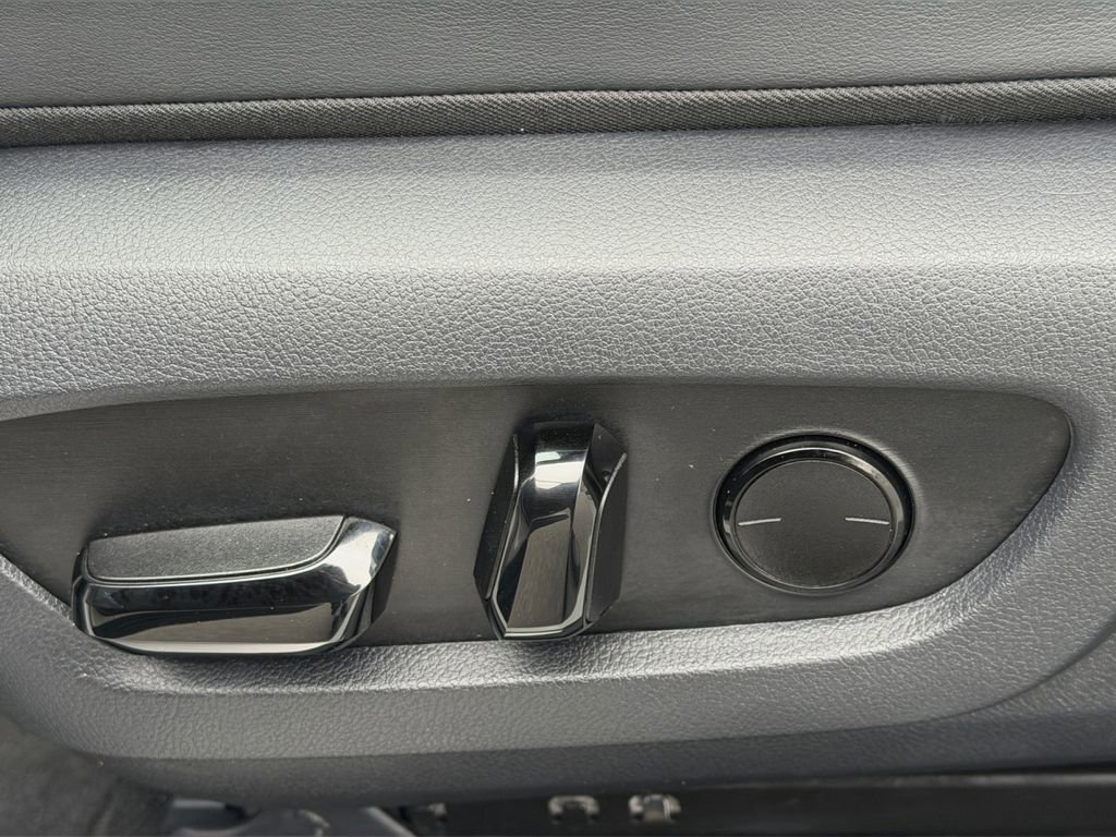 Certified 2025 Lexus RX 350h 350h Premium w/ Accessory Package image 15