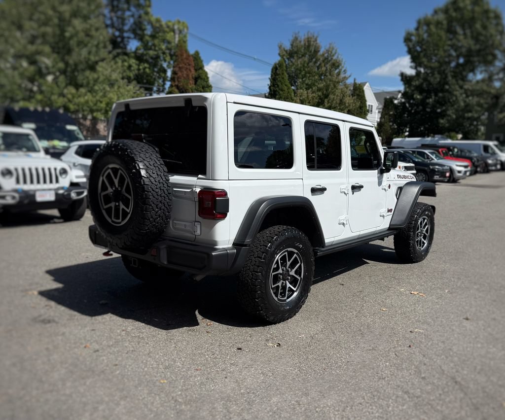 Used 2025 Jeep Wrangler Unlimited Rubicon w/ Safety Group AWD/4WD image 8