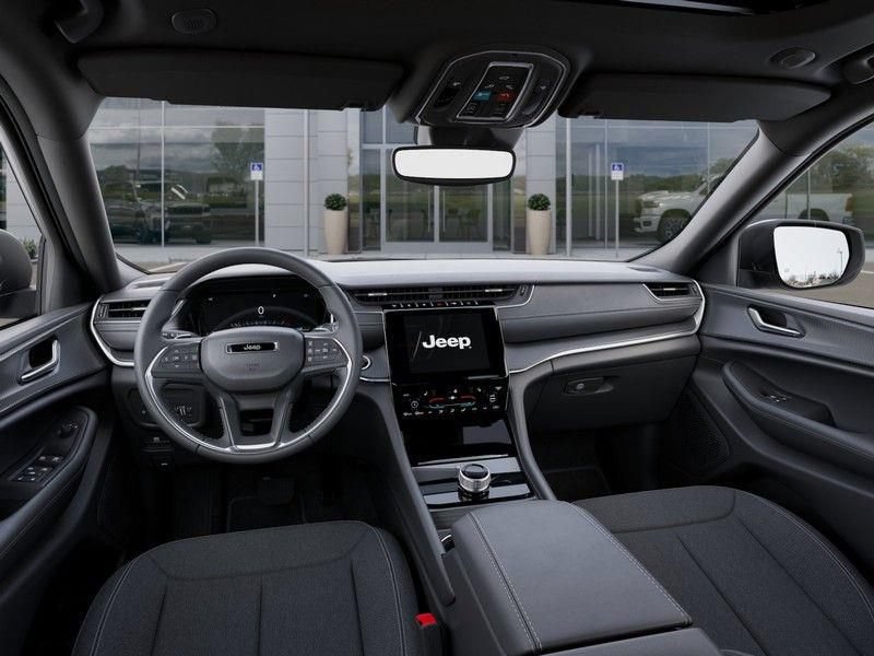 New 2025 Jeep Grand Cherokee Laredo X w/ Luxury Tech Group I AWD/4WD image 14
