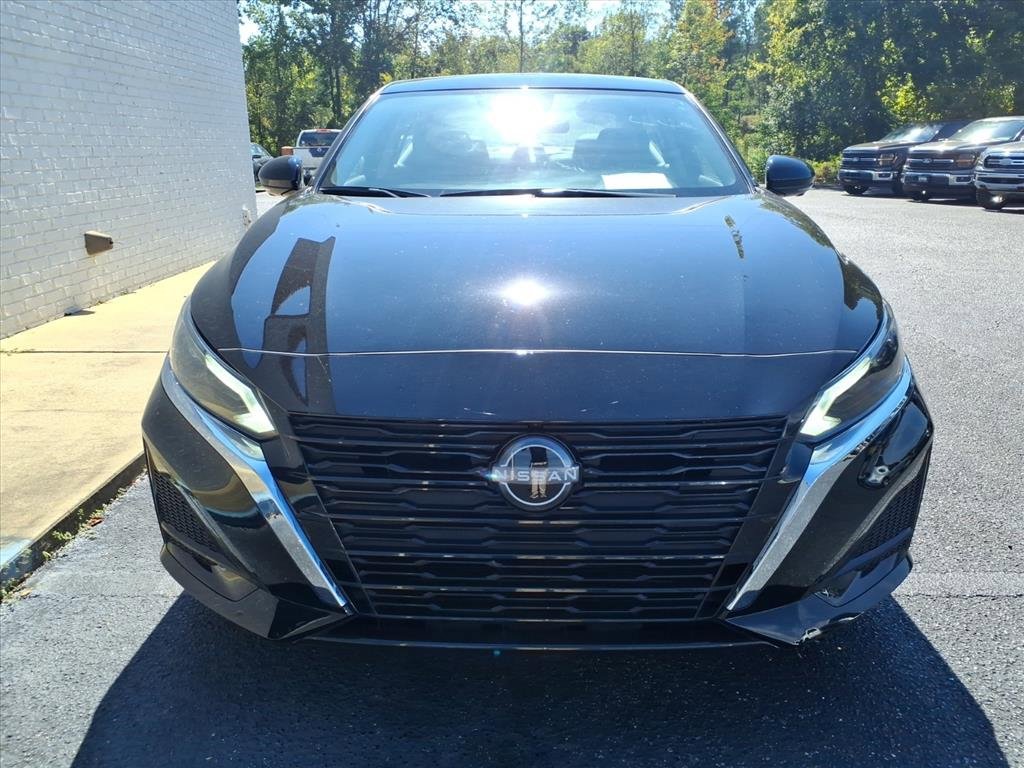 Used 2024 Nissan Altima 2.5 SL image 2