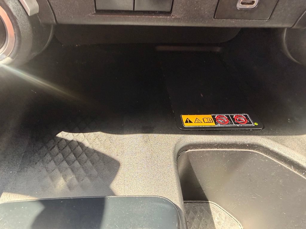 Used 2025 Toyota Grand Highlander AWD image 25