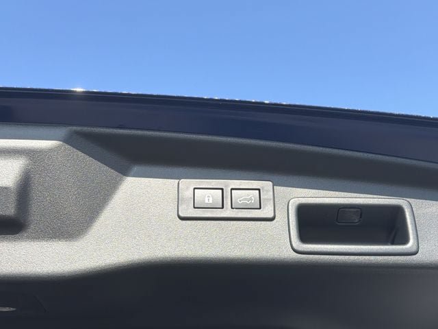 New 2026 Subaru Outback Limited XT AWD/4WD image 15