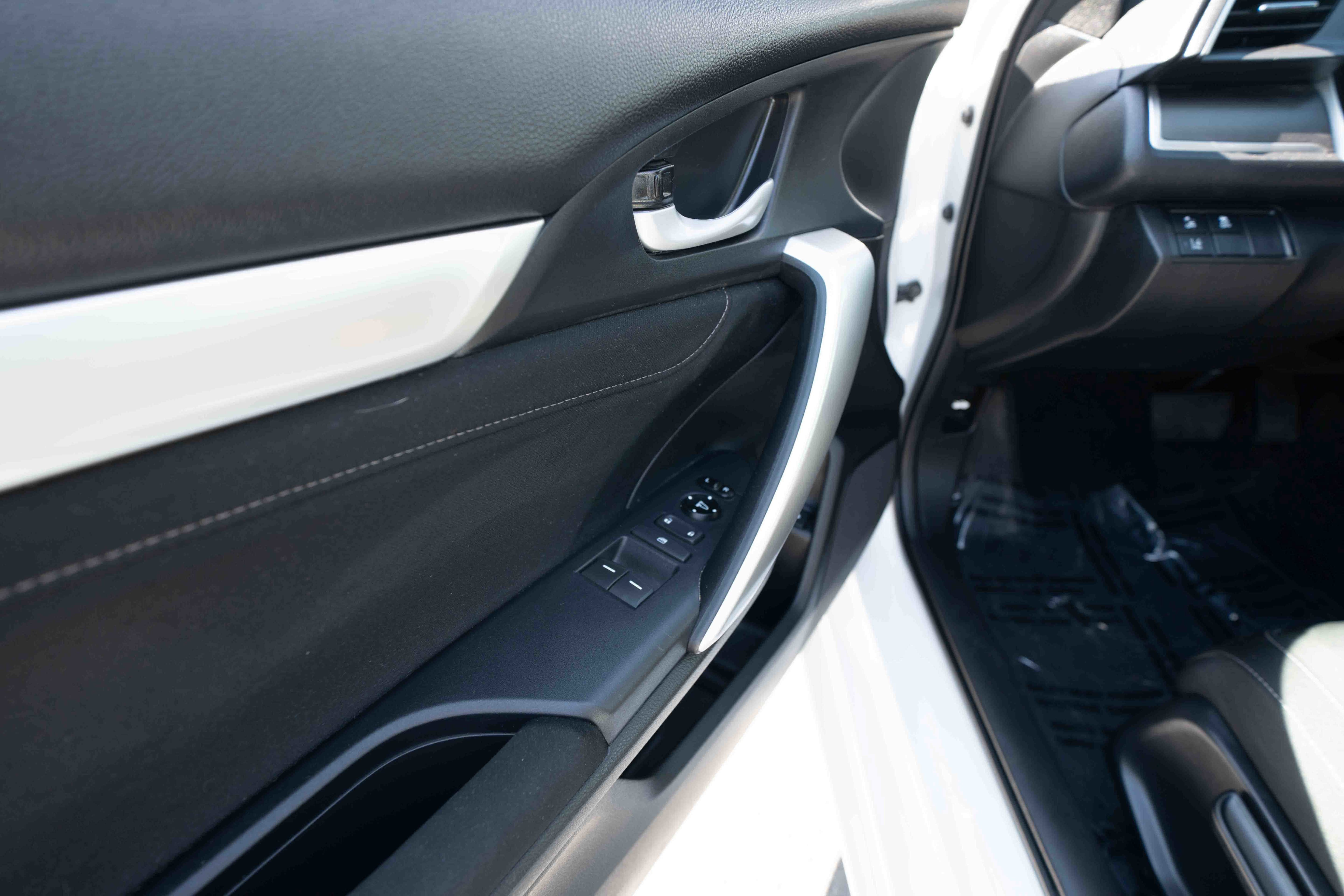 Used 2020 Honda Civic EX image 7
