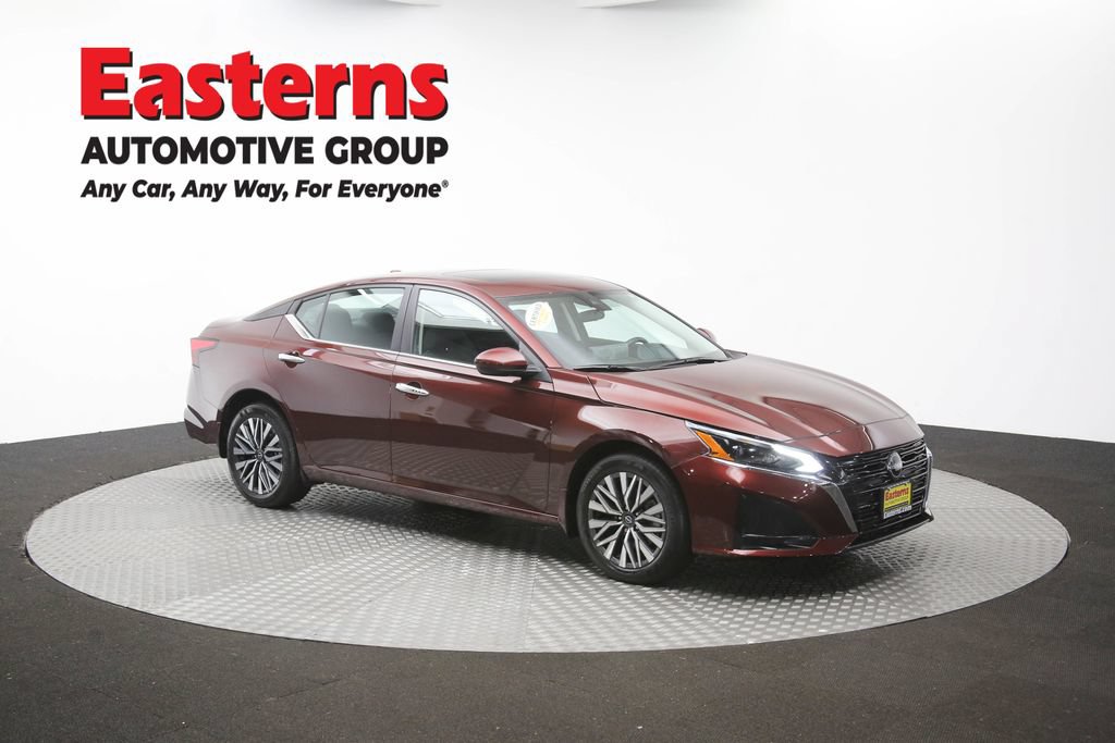 Used 2024 Nissan Altima 2.5 SV w/ SV Premium Package AWD/4WD image 51