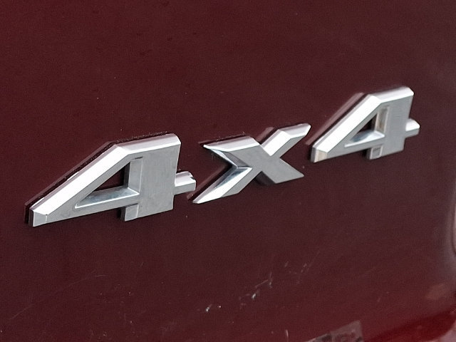 Used 2019 Jeep Cherokee Latitude Plus w/ Comfort/Convenience Group AWD/4WD image 30
