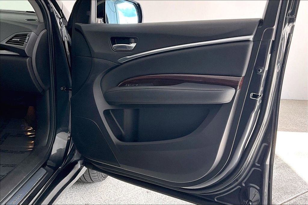 Used 2016 Acura MDX FWD w/ Technology Package image 23