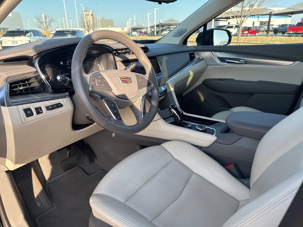 Certified 2022 Cadillac XT5 Premium Luxury w/ Technology Package image 11