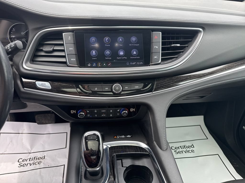 Used 2021 Buick Enclave Avenir w/ Avenir Technology Package AWD/4WD image 16