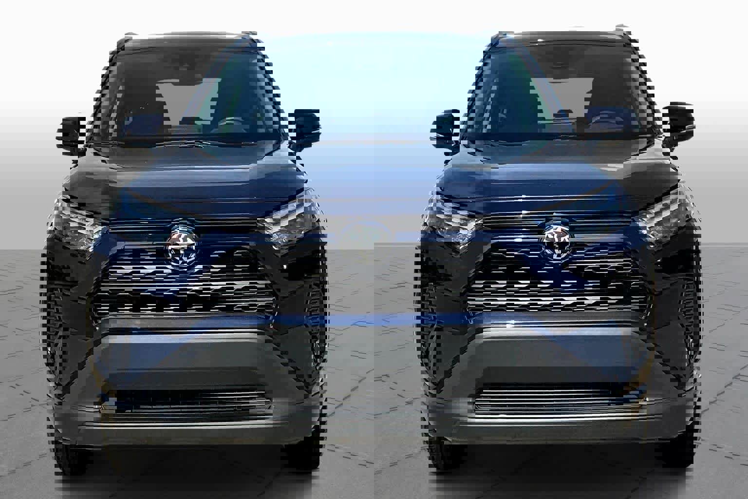 Used 2024 Toyota RAV4 XLE image 3