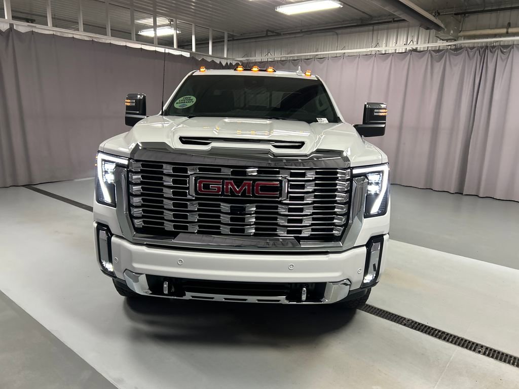 New 2026 GMC Sierra 2500 Denali w/ Denali Reserve Package video 2