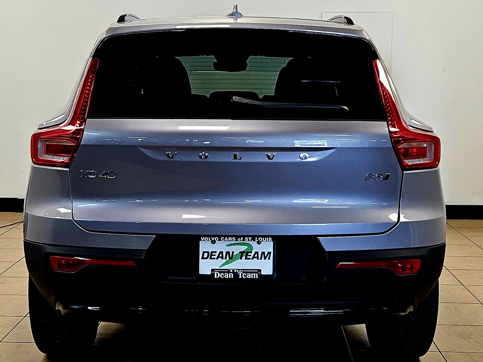 New 2026 Volvo XC40 B5 Plus w/ Climate Package AWD/4WD image 9