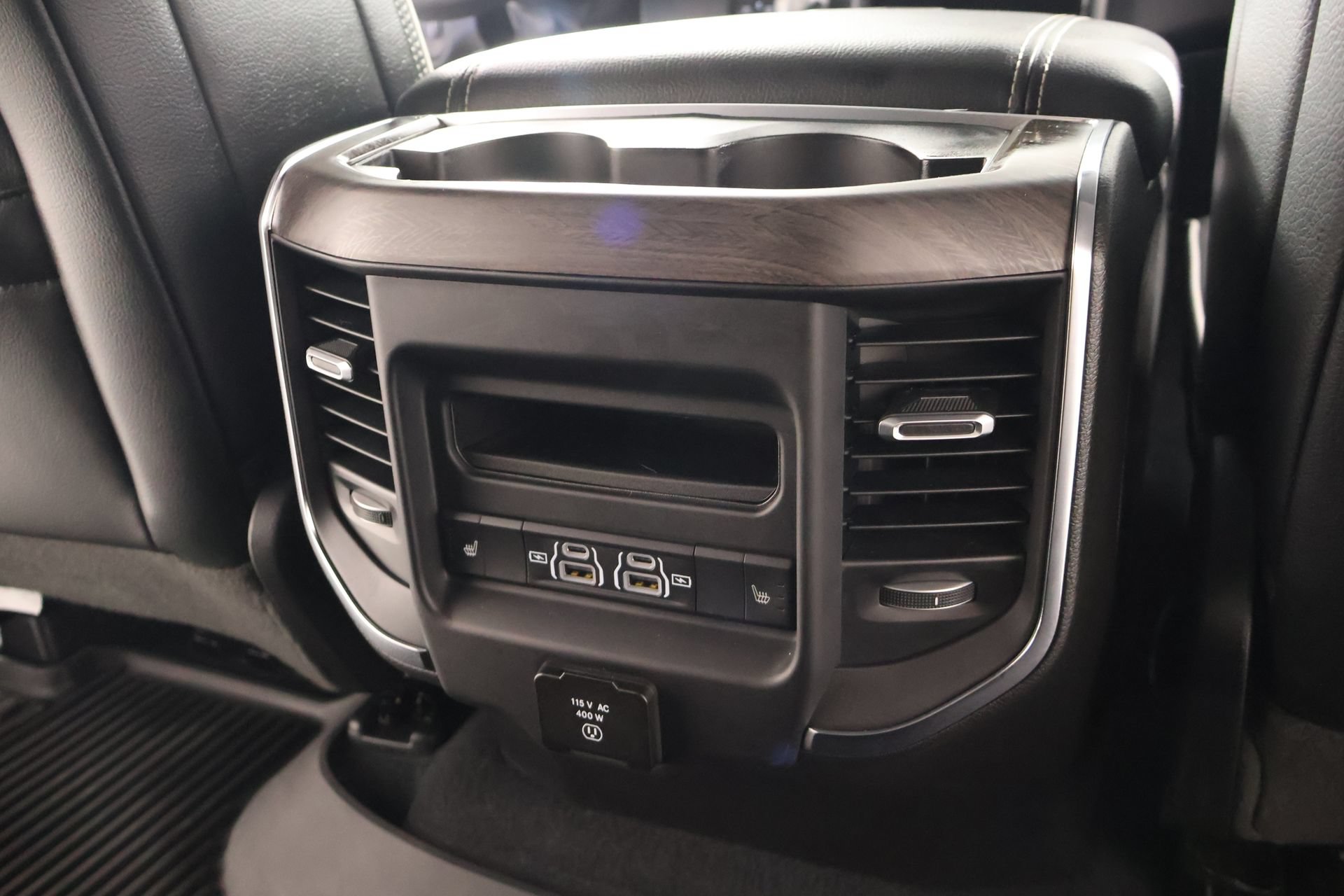 Used 2025 RAM 1500 Laramie w/ Night Edition AWD/4WD image 15
