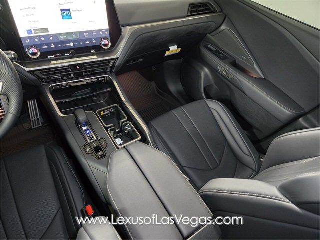 New 2025 Lexus TX 500h AWD image 13
