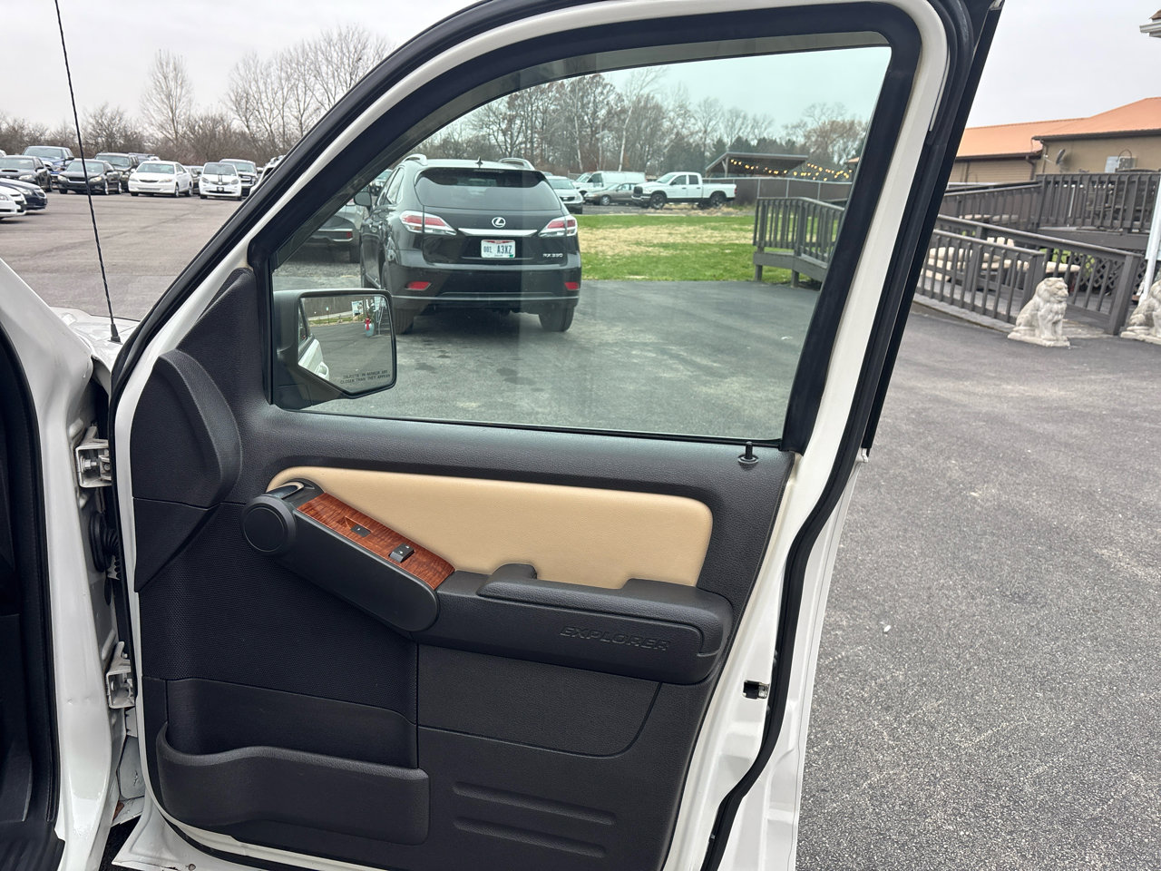 Used 2010 Ford Explorer Eddie Bauer image 20