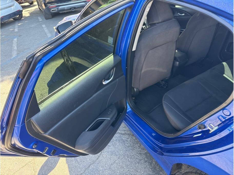 Used 2019 Honda Insight EX image 24